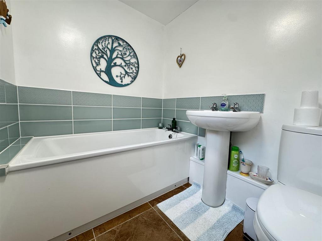 Bathroom.JPEG