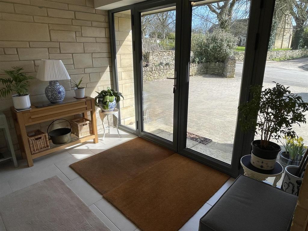Entrance Hall.JPG