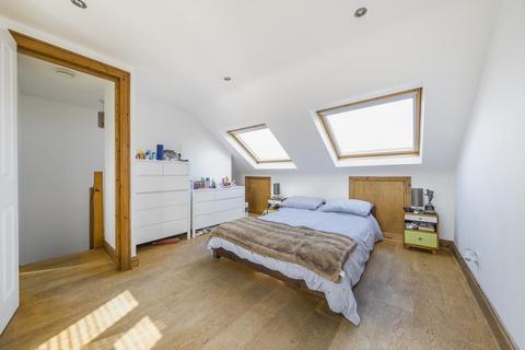 5 Manor Park, Richmond, TW9 1XZ