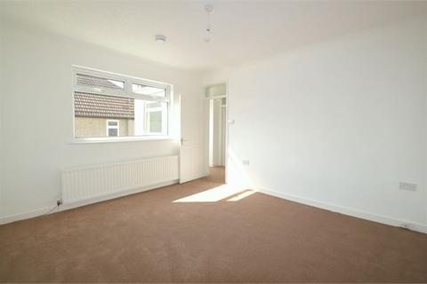 2 bedroom maisonette to rent, Abbey Road, Bexleyheath, DA7