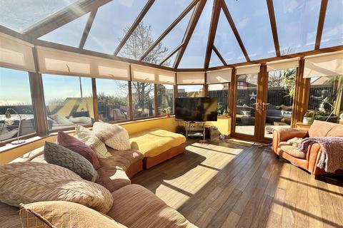 4 bedroom detached house for sale, Rowan Avenue, Sketty, Swansea