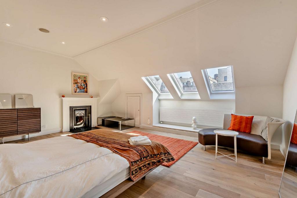 Principal Bedroom