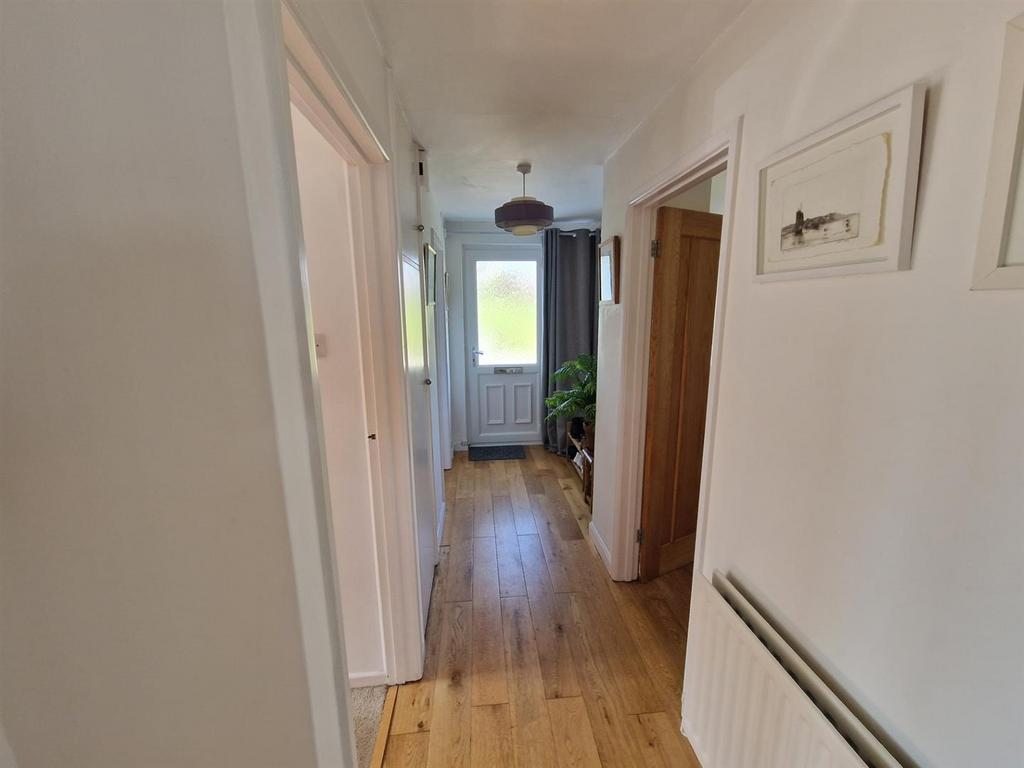 Hallway.jpg