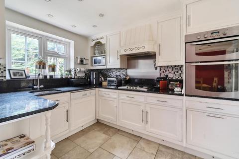 4 bedroom detached house for sale, Lightwater,  Surrey,  GU18