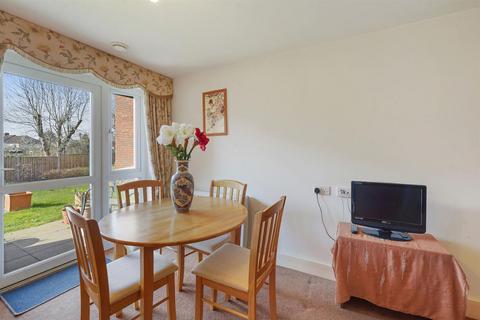 1 bedroom apartment for sale, White Hart Lane, Romford