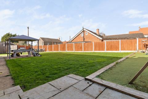 4 bedroom detached house for sale, Gringley Road, Misterton, Nottinghamshire, DN10