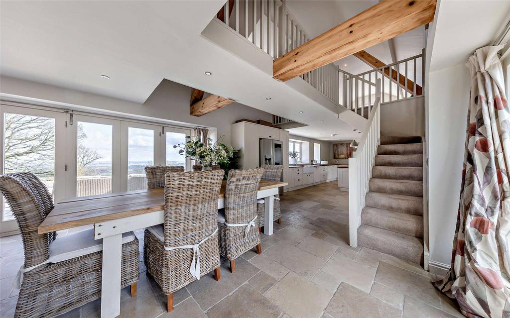 Kitchen/Dining