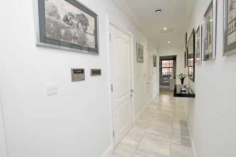 2 bedroom flat for sale, Buxton Road, Eastbourne, BN20 7LL