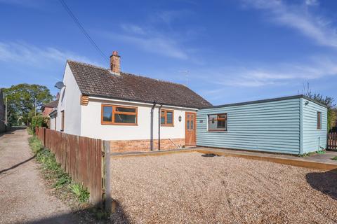 4 bedroom detached bungalow to rent, Ely Road, Littleport, CB6