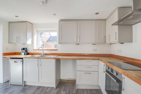 4 bedroom detached bungalow to rent, Ely Road, Littleport, CB6