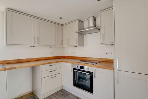 4 bedroom detached bungalow to rent, Ely Road, Littleport, CB6
