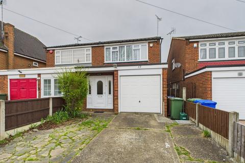4 bedroom semi-detached house for sale, Branksome Avenue, Stanford-Le-Hope, SS17
