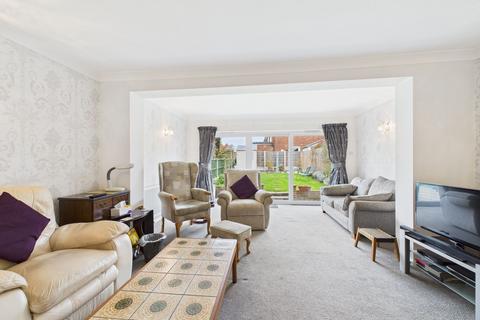 4 bedroom semi-detached house for sale, Branksome Avenue, Stanford-Le-Hope, SS17
