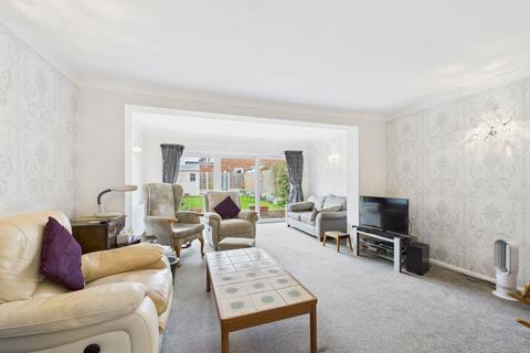 4 bedroom semi-detached house for sale, Branksome Avenue, Stanford-Le-Hope, SS17