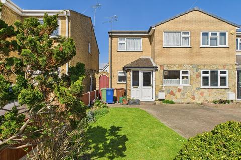 4 bedroom semi-detached house for sale, Martins Close, Stanford-Le-Hope, SS17