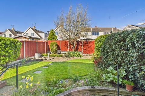 4 bedroom semi-detached house for sale, Martins Close, Stanford-Le-Hope, SS17