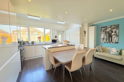 4 bedroom semi-detached house for sale, Stoneleigh Road, Solihull