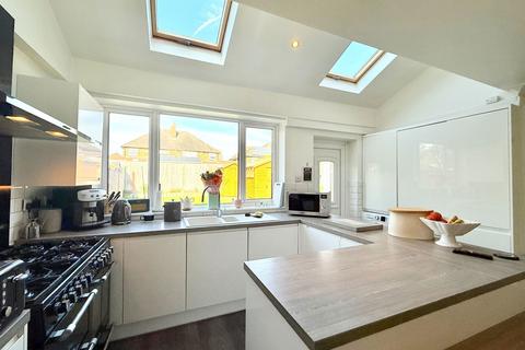 4 bedroom semi-detached house for sale, Stoneleigh Road, Solihull