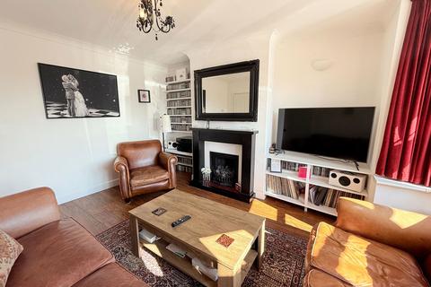 4 bedroom semi-detached house for sale, Stoneleigh Road, Solihull