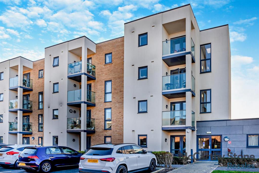 8641255-exterior02-800.jpg