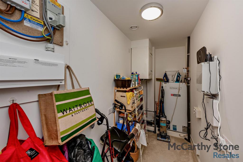 8641255-interior12-800.jpg