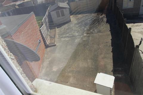 3 bedroom terraced house to rent, Southall UB1 2