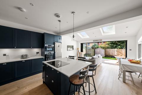 50 Deans Road, London, W7 3QB