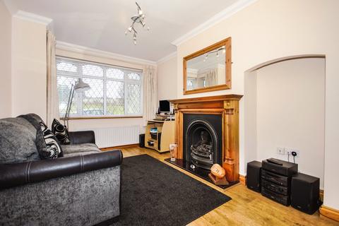 14 Burnside, Rugby, CV22 6AX