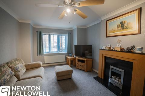2 Adrians Walk, Retford, DN22 7WB