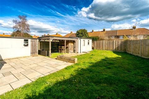 24 Thackeray Road, Worthing, BN14 8DX