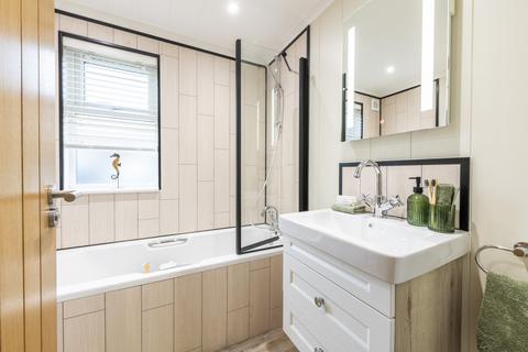 2 bedroom lodge for sale, OMAR CLASSIC at Tallington Lakes, Tallington Lakes Leisure Park Ltd, Barholm Road PE9