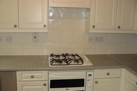 2 bedroom flat to rent, Lindisfarne Gardens, Maidstone