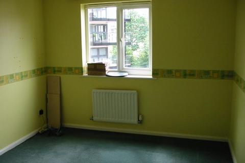 2 bedroom flat to rent, Lindisfarne Gardens, Maidstone