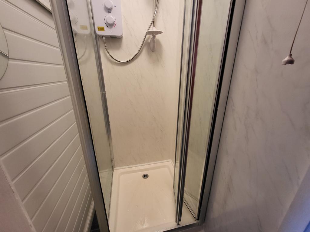 Shower 3
