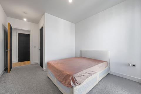 2 bedroom flat for sale, Glass Blowers House, 15 Valencia Close, London