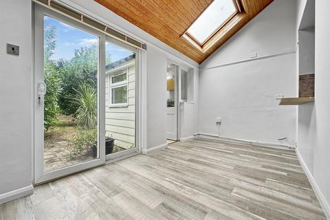 3 bedroom semi-detached house for sale, 3 bedroom Semi Detached House in Chichester