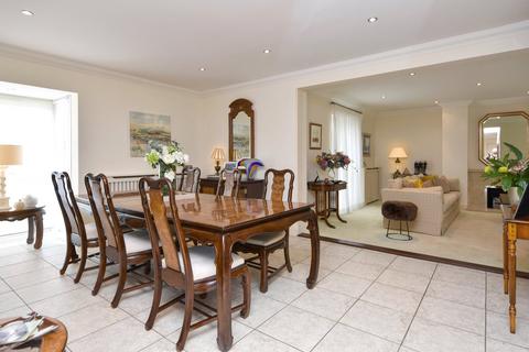 5 bedroom detached house for sale, Appledore, Shoeburyness/Thorpe Bay Border, Essex, SS3