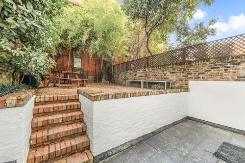 3 bedroom flat for sale, Monmouth Road, Notting Hill, London