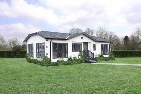 2 bedroom park home for sale, Newport Isle of Wight