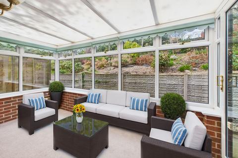 2 bedroom terraced bungalow for sale, Brookdale Court, Nottingham NG5