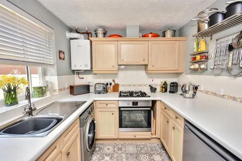 22 Beechfield Close, Stone Cross, Pevensey, BN24 5FH