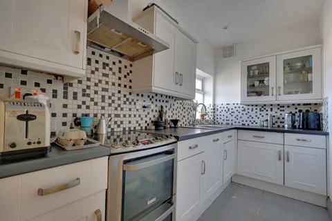 4 bedroom detached house for sale, Sandy Beach Estate, Hayling Island