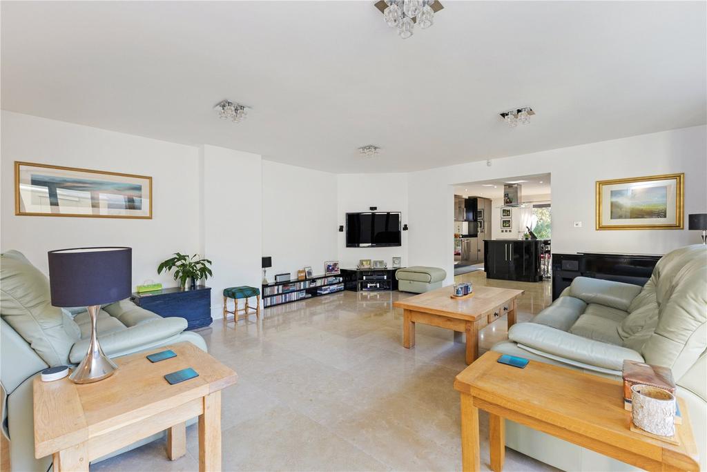 Living/Dining Room