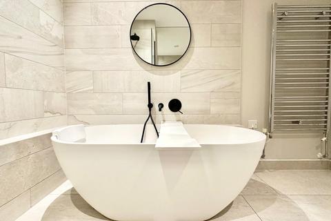 Flat 6, Baillie Apartments, 31 Lock Side Way, London, E16 2JQ