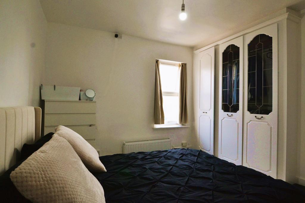 Front bedroom