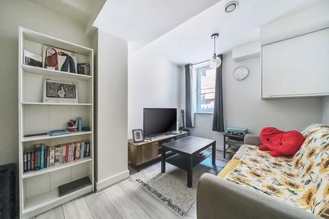 1 bedroom flat for sale, Victoria Street, Basingstoke, RG21 3FJ