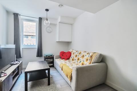 1 bedroom flat for sale, Victoria Street, Basingstoke, RG21 3FJ