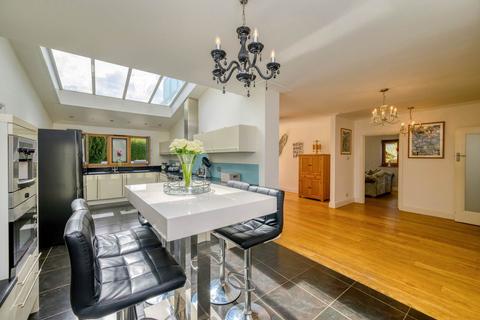 13 Brooklyn Drive, Emmer Green, Reading, RG4 8SR