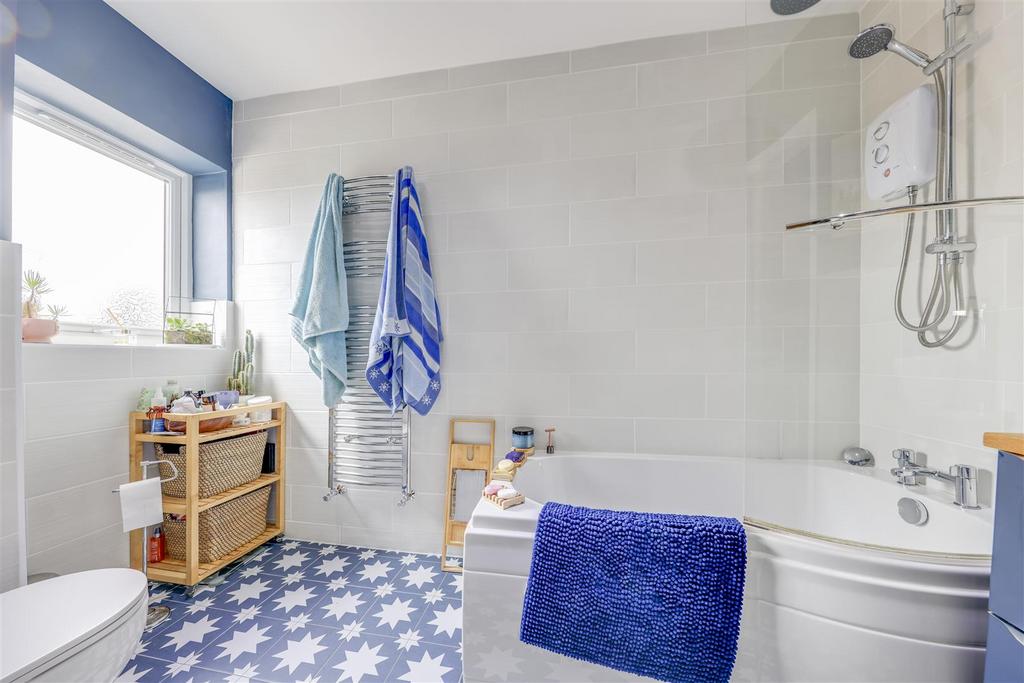 En Suite Bathroom