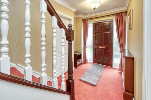 4 bedroom detached house to rent, 15 Penleigh Gardens, Wombourne